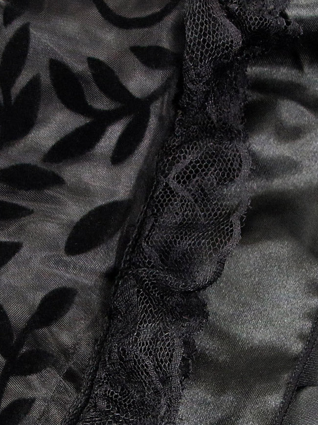 Classical Black Gothic Style Punk Clothing Cyberpunk Pirate Outfit Organza Mesh Tulle Skirt Detail View