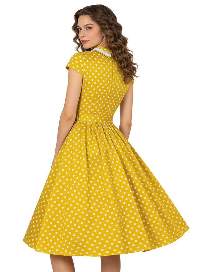 Women Vintage Pretty Garden Dress with Belt Model View