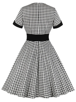 Vintage 1950s Tartans Plaid Comfortable Cotton Fashion Black Patchwork Casual Dress Back View