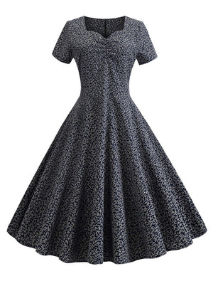 1950s Vintage Floral Short Sleeve Pleated Swing Dress