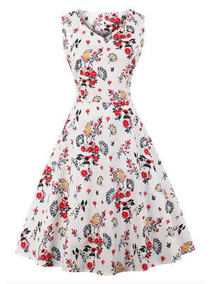 Casual 1950's Vintage Floral Print Holiday Cocktail Party Dress Main View