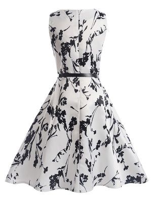Elegant Black and White Round Neck Vintage Floral Sleeveless Pin Up Style New Years Eve Party Dress with Belted for Girl Detail View