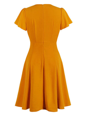 Vintage Short Sleeve Pleated Tie Neck Round Neck Dress Detail View